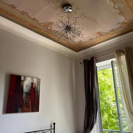 Couette-café Vue Jardin Alsace Lorraine Victor Hugo Nice