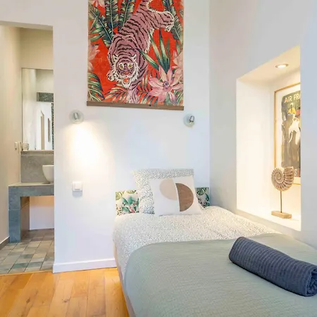 Apartment Beautiful Provencal Apartment, Fully Equipped, 300m Away - Fontaine 3 *
