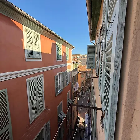 Appartement 2 Pièces Proche Nice