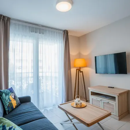 Zenitude Hotel-Residences Nice Aparthotel