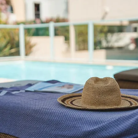 Zenitude Hotel-Residences Nice Aparthotel 3*
