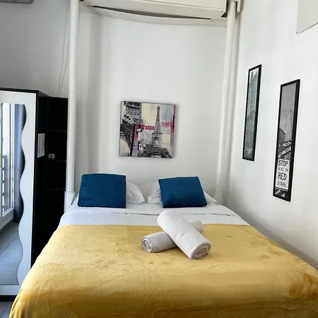 Hyper Center - Superb - Cozy - Wifi Apartment *
