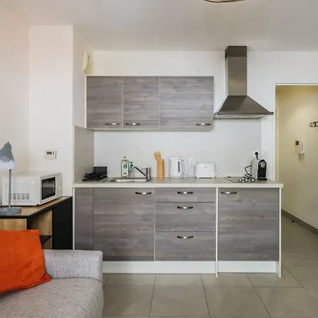 Appartement Au Port De Nice