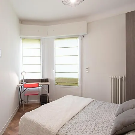 Apartment S7 4 Bedroom Flat 10mins Walk To Sea And Tramway *