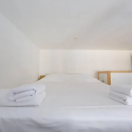 Appartement Gioa- Avec Balcon, Place Garibaldi -paillon