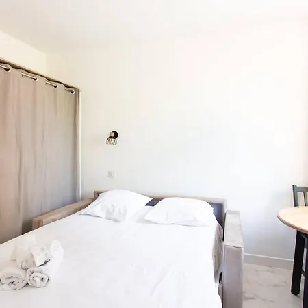 Apartment Lympia -cosy Studio, 200 M Plages De - Le Port *