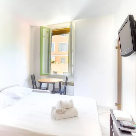 Apartment Lympia -cosy Studio, 200 M Plages De - Le Port