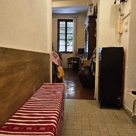 Grand T2 A Deux Pas De La Au Coeur Du Vieux-nice Nice