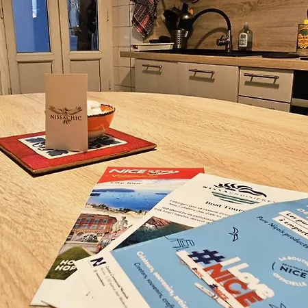 Grand T2 A Deux Pas De La Au Coeur Du Vieux-nice Apartment