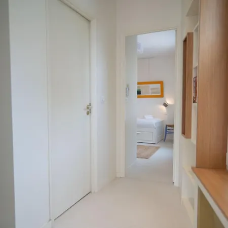 Maison d'hôtes Guestready - Spacious Comfort With Sunny Garden Nice