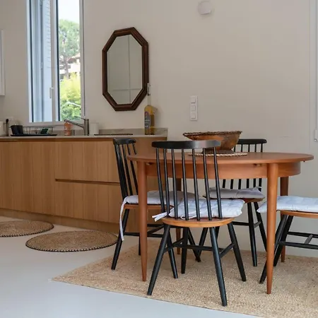 Guestready - Spacious Comfort With Sunny Garden Maison d'hôtes