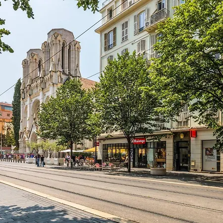 Elegant Et Lumineux 3 Pieces Avenue Jean Medecin Appartement *