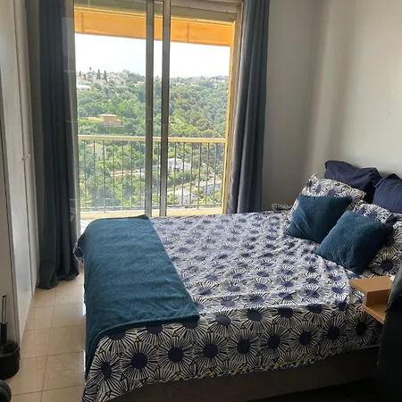 Apartment Elegant A Nice, Sea View