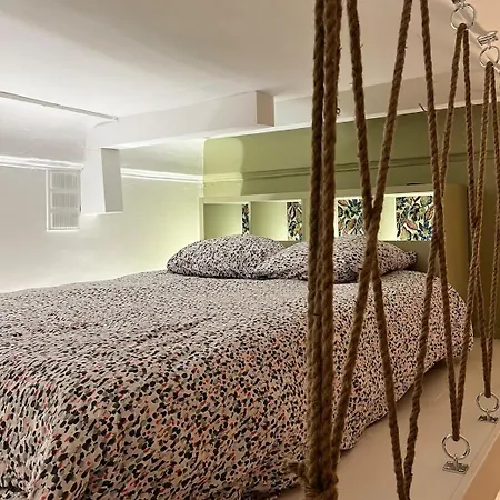 Appartement Dans Le Coeur Du Vieux-nice Nice