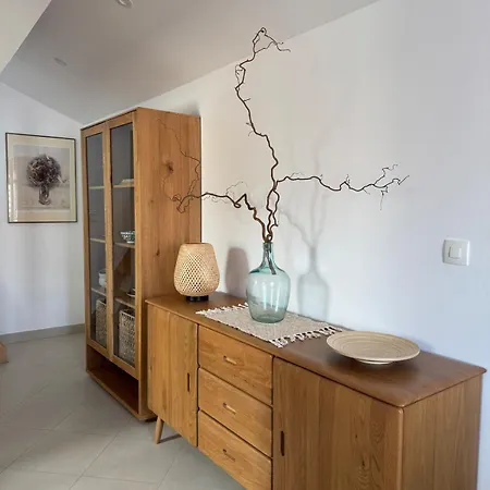 Renovated Luxury Cocoon Place Massena Apartment *