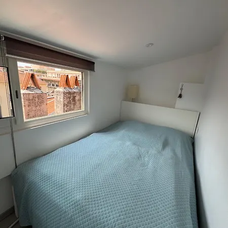 Renovated Luxury Cocoon Place Massena Apartment