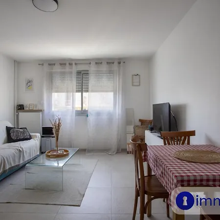 Appartement Proche Aéroport *