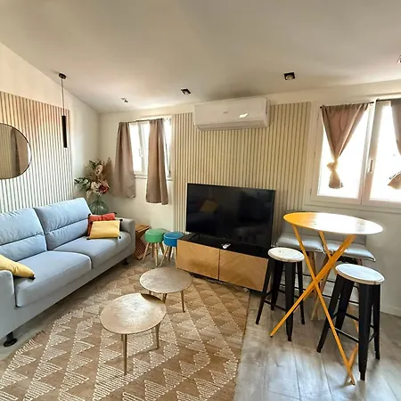 Appartement In The Heart Of Old - 4 Pers