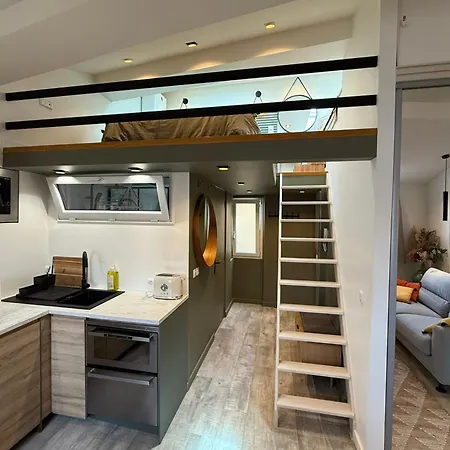 Appartement In The Heart Of Old - 4 Pers