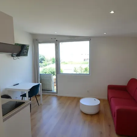 Appartement Cassin - Next To Tramway Line 2 Near Airport *