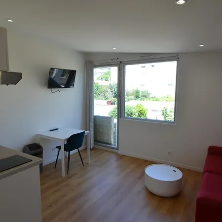 Appartement Cassin - Next To Tramway Line 2 Near Airport