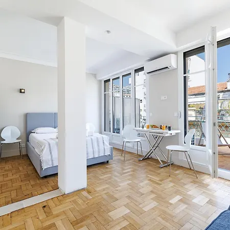 Apartment Cosy Rooftop - Happy Nice