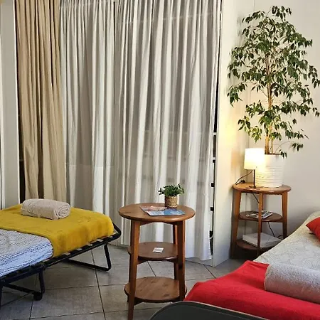 Cocoon Moderne, Close To Train Station & Shops Apartment Nice