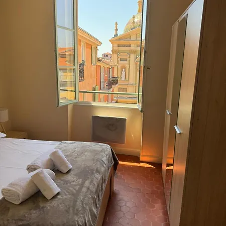 Ste Reparate - Cosy 2 Pieces Vue Cathedrale Appartement *
