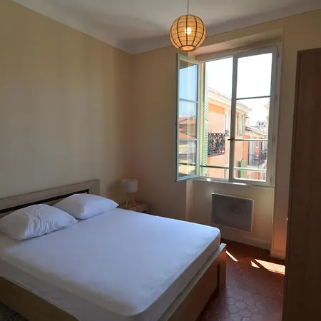 Ste Reparate - Cosy 2 Pieces Vue Cathedrale Appartement *