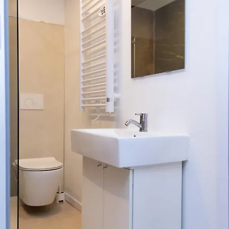 Apartment Spacieux 3 Pieces 3 Sde, Proche