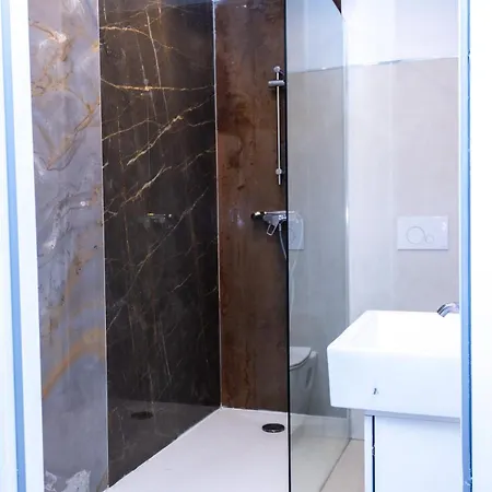 Spacieux 3 Pieces 3 Sde, Proche Apartment