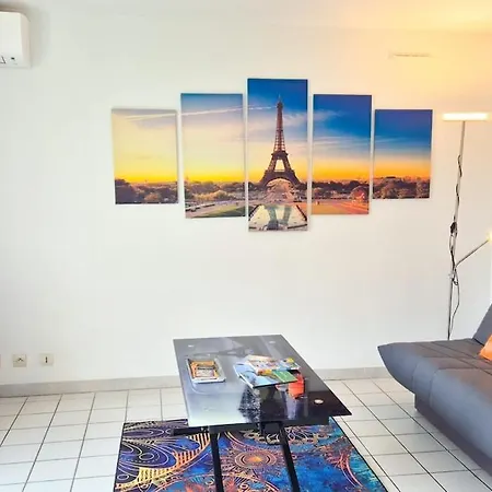 2p, Balcon, Parking Proche Apartment
