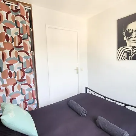 Apartment 2p, Balcon, Parking Proche
