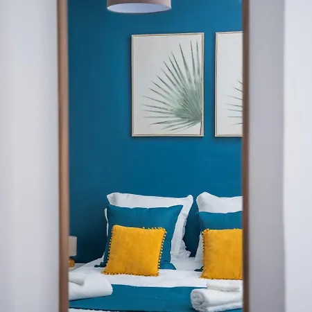 Superbe Appartement 2 Pieces Lumineux, Proche De La Plage, Climatise *