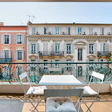 Guestready - Cosy With Terrace In Carre D'or Apartment