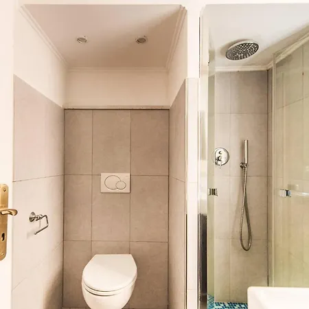 Appartement Fleur- Cosy Studio, 200 Promenade Des Et Negresco, Wifi, Climatisation- Calme Nice