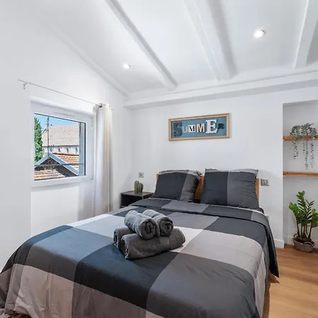 Renting - 6b France - Massena Design Ac Quiet Center Wifi Apartment *