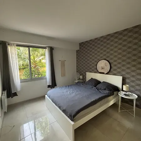 Apartment 6 Pers Port De Nice, Et Vieux-nice A Pied