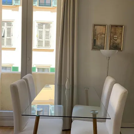 1 Bedroom Flat In The Street Apartment Nice