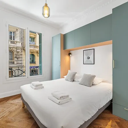 Chic 2-room - Place Du Pin Appartement Nice