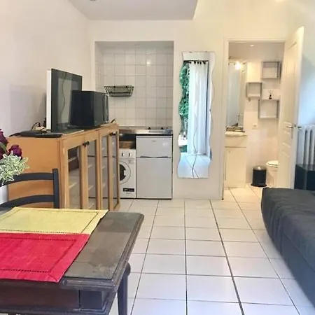 Proche Du Centre, Tres Calme, Equipe Apartment Nice