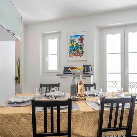 Modern And Elegant, Air-conditioned, Centre - Hdp2 Appartement