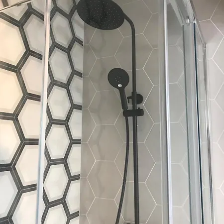 Appartement 1 Bedroom, Location In *
