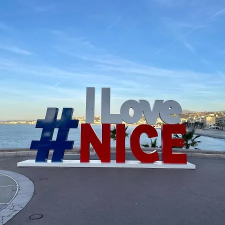 Perle De - 50 Mètres De La Plage, Clim, Wifi Nice