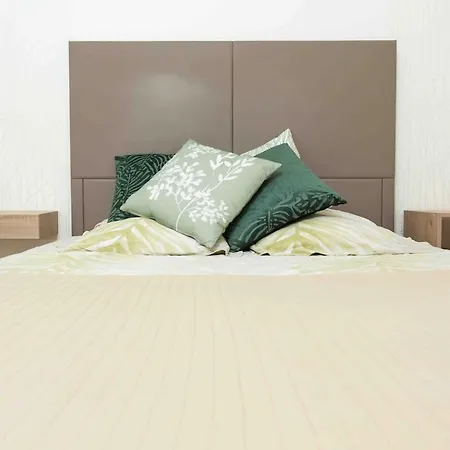 Appartement Perle De - 50 Mètres De La Plage, Clim, Wifi *