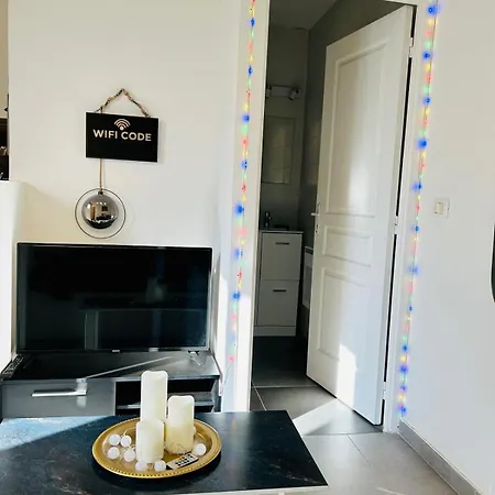 2p Sncf Station Downtown Tram Airconditionner Apartment Nice