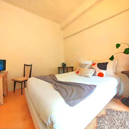 Vieux Charm - 3 Bedroom Escape - Seaside Appartement