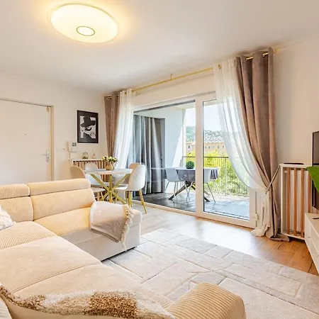 Le Gallieni Apartment *