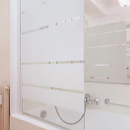 Apartment L'oree De La Lanterne By Interhome *