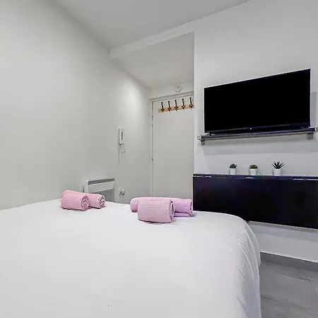 Appartement Centre Proche Tram&port, Wifi Gratuit *